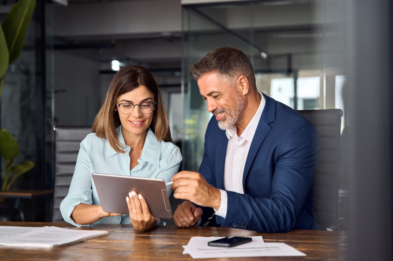 The Power of Serving Versus Selling: Servant Sales Leadership