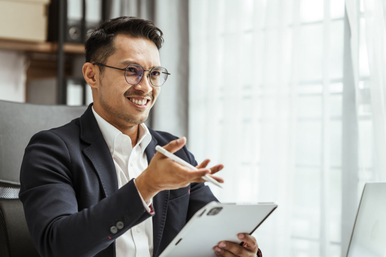 Fractional Sales Work: The Ultimate Smart-Business Competitive Advantage